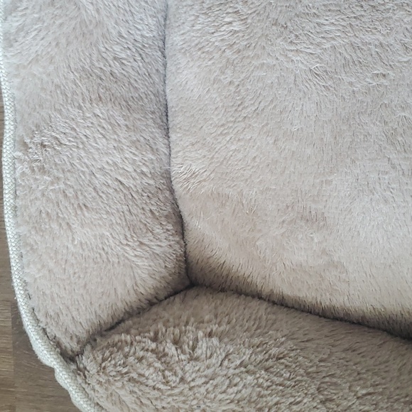 Puppy bed - Picture 2 of 3